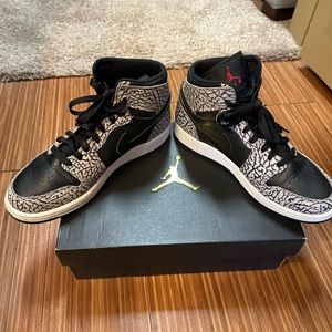 Air Jordan 1 Retro High Premium GS 'Black Elephant'